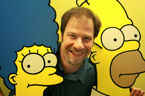 Although he once studied the techniques of Rembrandt and Picasso, artist John Krause is the guy who draws Homer Simpson's frosted donuts and Itchy & Scratchy's internal wounded organs! 